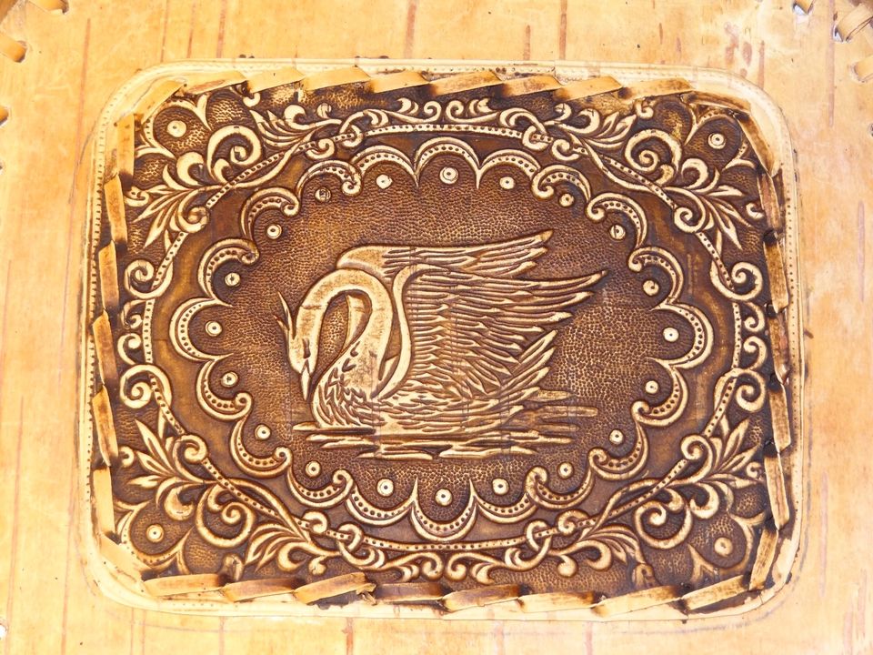 Plate from birch bark "Swan"