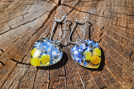 Ukrainian patriotic earrings with flowers in jewelry resin