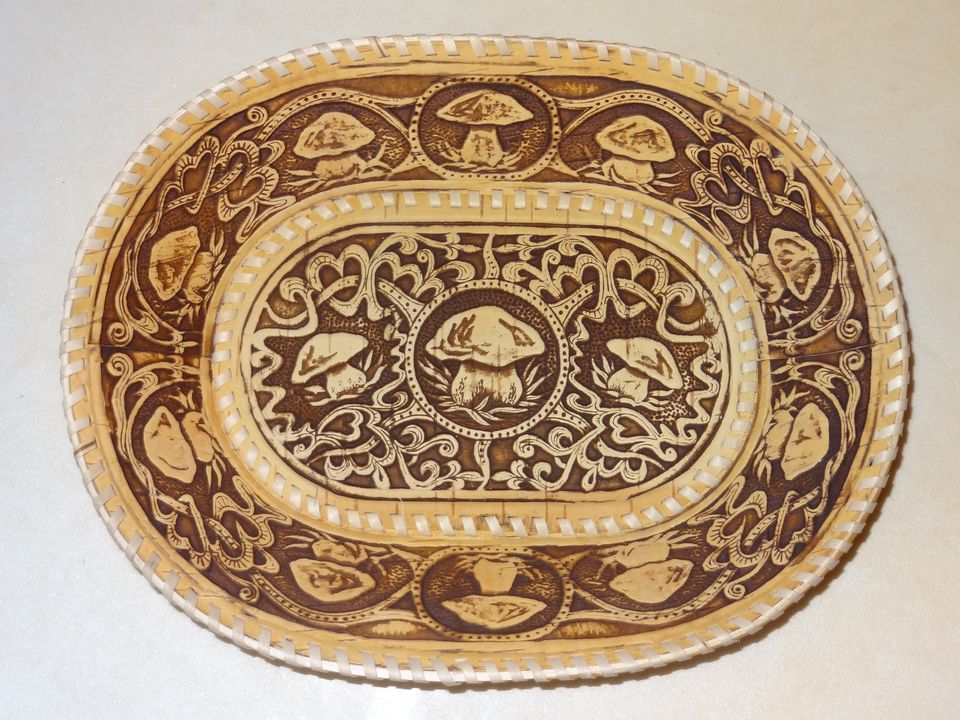 Oval plate from birch bark assorted