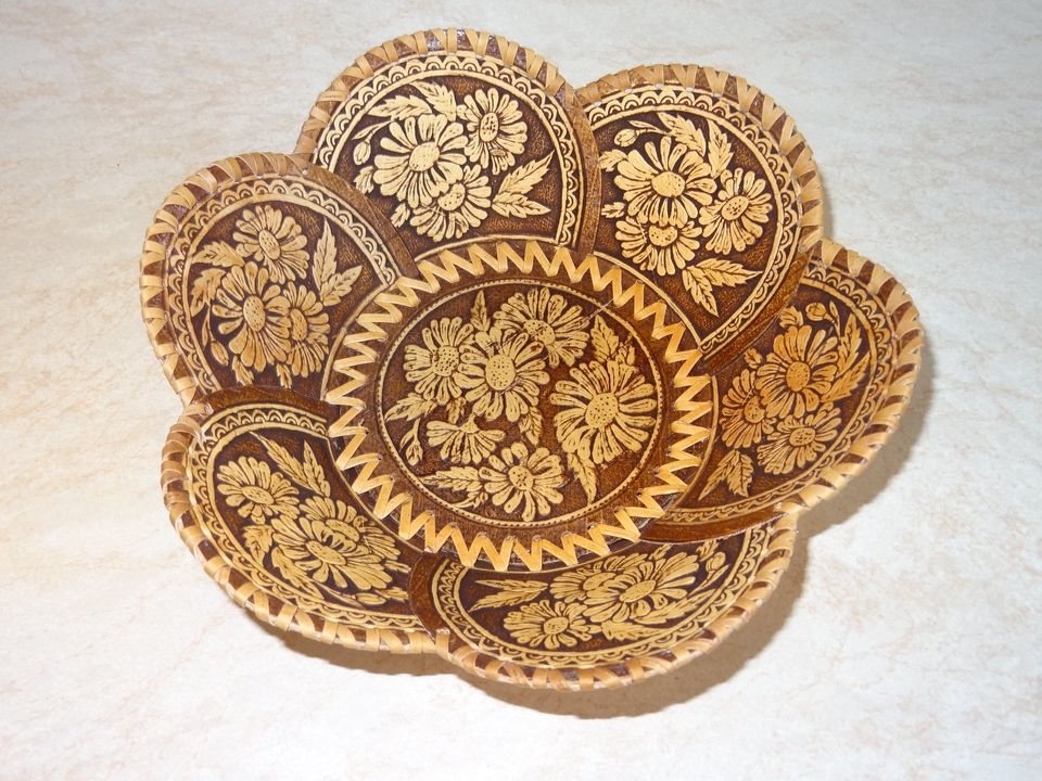 6-petal plate from birch bark assorted