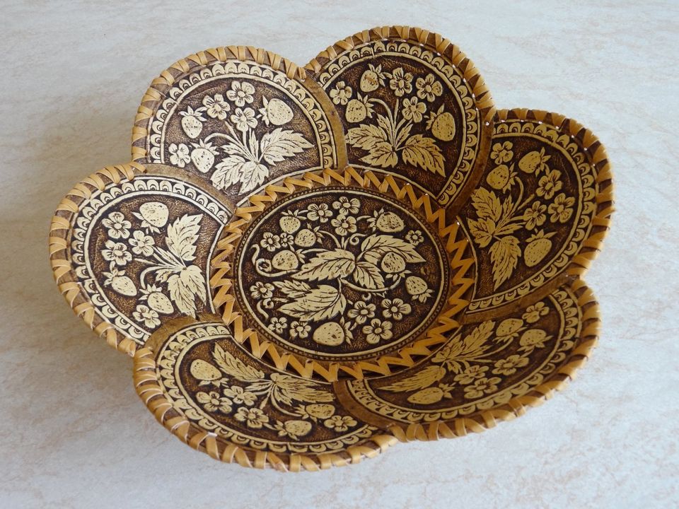 6-petal plate from birch bark assorted